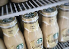 Some Starbucks vanilla drinks that may contain glass are recalled
